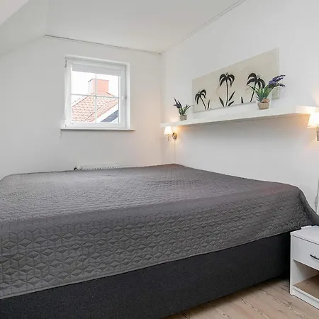 Lv Apartment